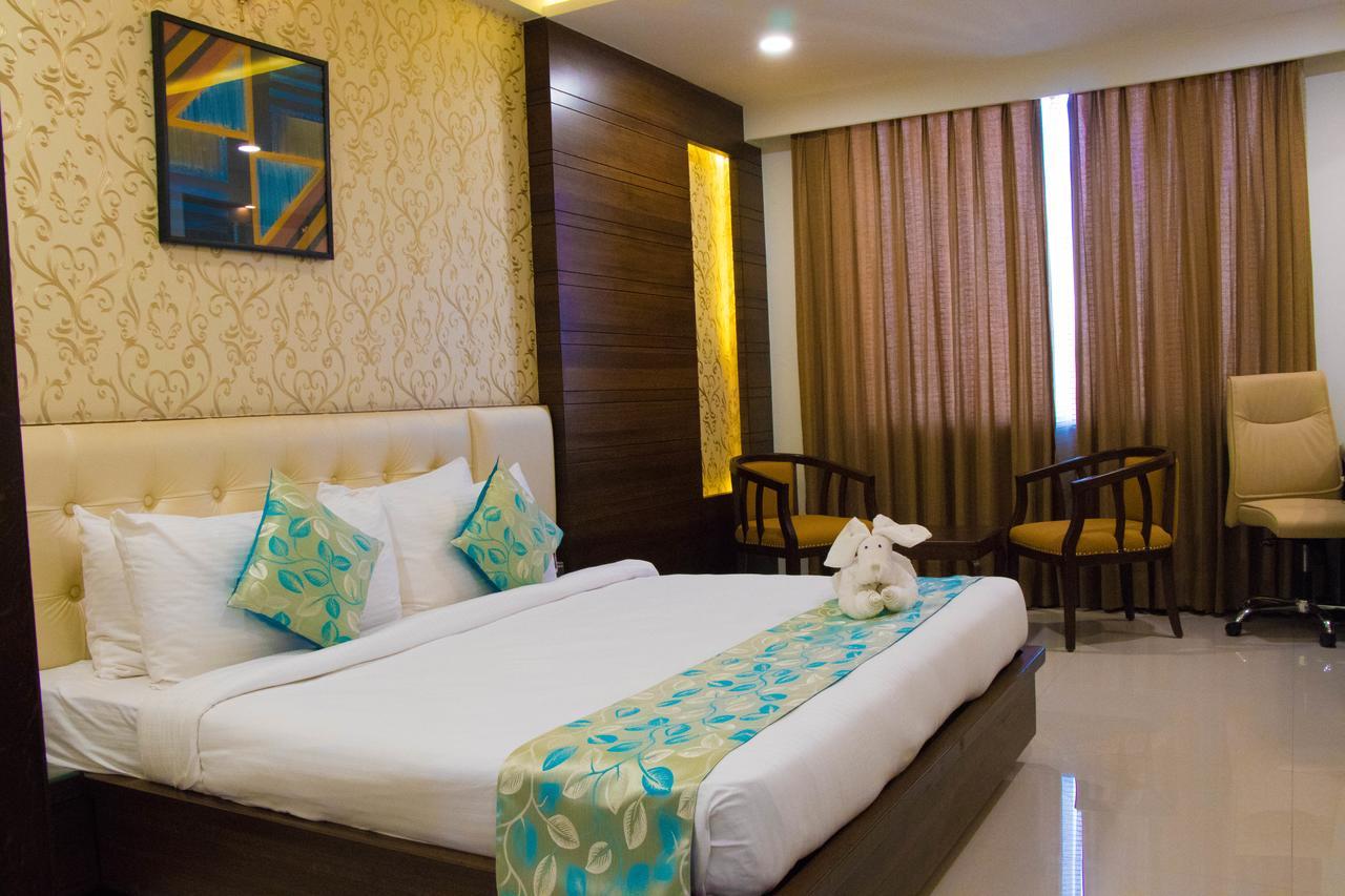 Regenta Central Indore Exterior photo